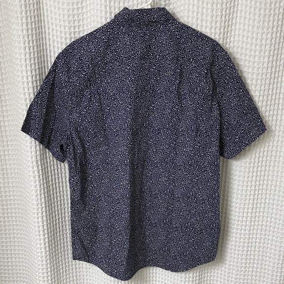 Levi's Men's Navy Blue Patterned Button Down Shirt NWT - Size L - Picture 6 of 7